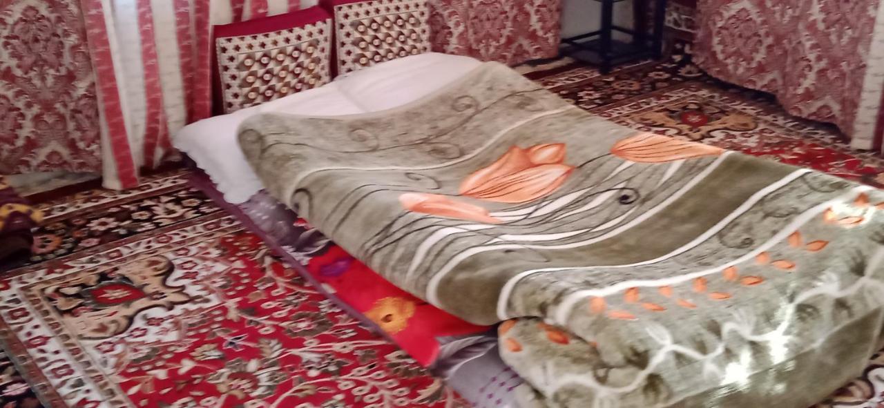 Mir Manzil Bed & Breakfast Srinagar  Luaran gambar