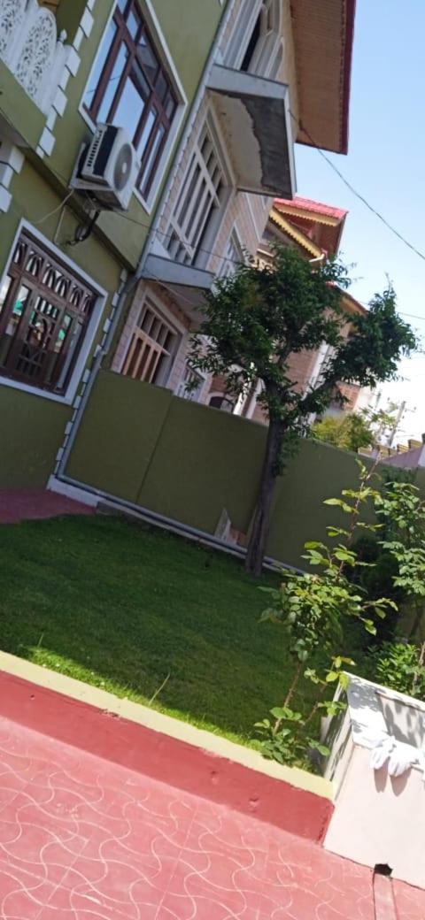 Mir Manzil Bed & Breakfast Srinagar  Luaran gambar